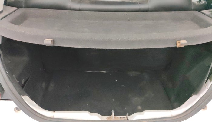 2019 Tata Tiago XZA PETROL, Petrol, Automatic, 1,00,738 km, Boot Inside