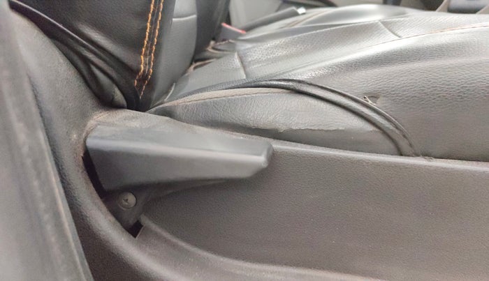 2019 Tata Tiago XZA PETROL, Petrol, Automatic, 1,00,738 km, Driver Side Adjustment Panel