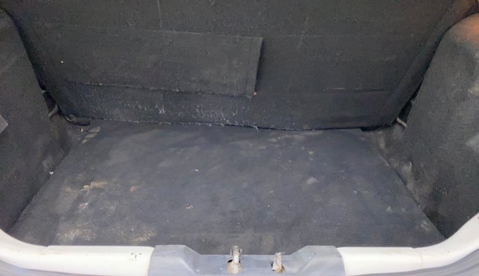 2016 Tata Tiago XZ PETROL, Petrol, Manual, 64,942 km, Boot Inside