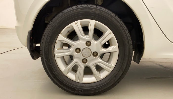2016 Tata Tiago XZ PETROL, Petrol, Manual, 64,942 km, Right Rear Wheel