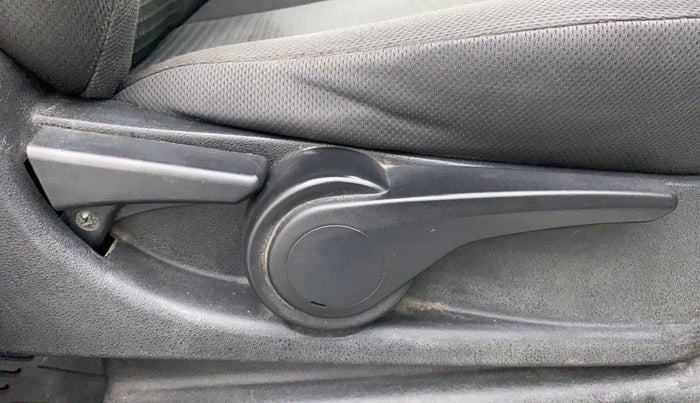 2016 Tata Tiago XZ PETROL, Petrol, Manual, 64,942 km, Driver Side Adjustment Panel