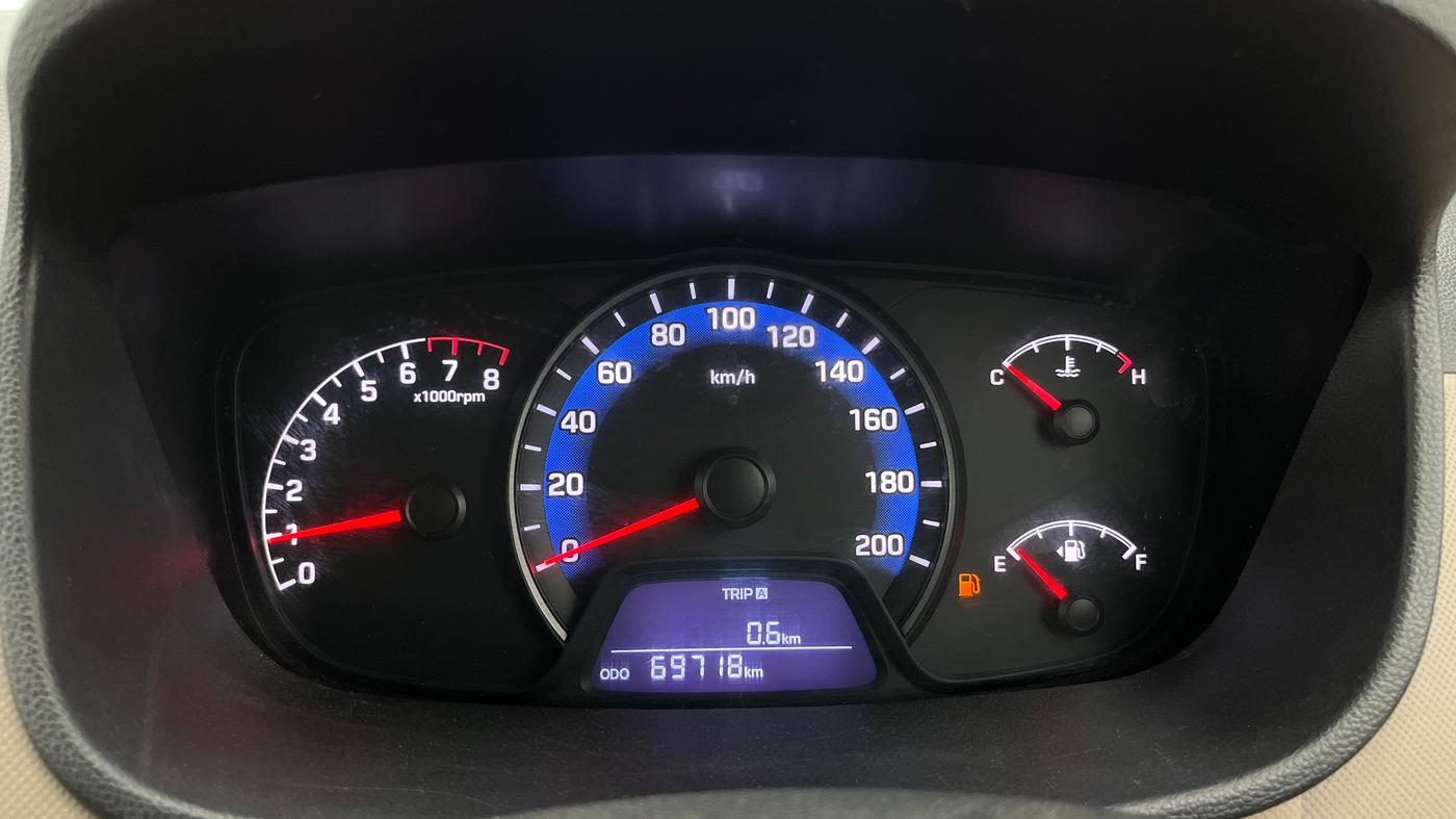 2015 Hyundai Xcent S (O) 1.2, Petrol, Manual, 69,717 km, Odometer Image