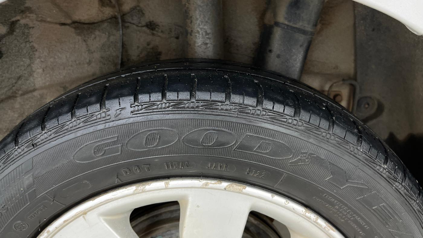 2015 Hyundai Xcent S (O) 1.2, Petrol, Manual, 69,717 km, Left Rear Tyre Tread