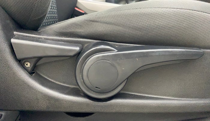 2019 Tata NEXON XZ PLUS PETROL DUAL TONE, Petrol, Manual, 63,944 km, Driver Side Adjustment Panel