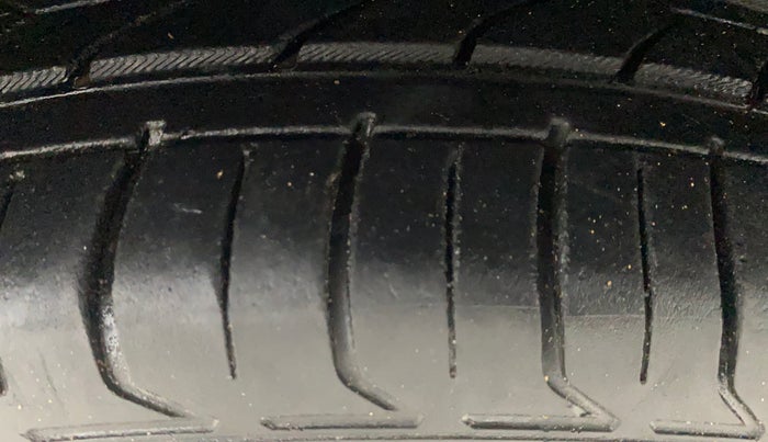 2019 Tata NEXON XZ PLUS PETROL DUAL TONE, Petrol, Manual, 63,944 km, Left Front Tyre Tread