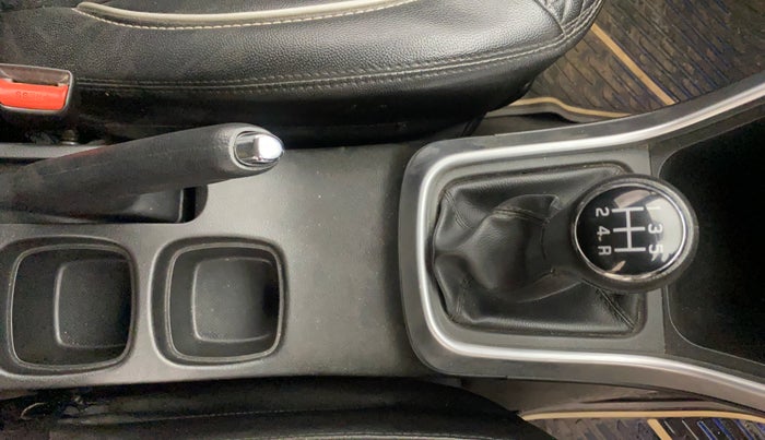 2021 Maruti S Cross ZETA 1.5, Petrol, Manual, 84,495 km, Gear Lever