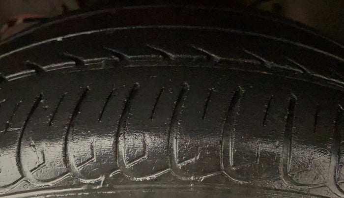 2016 Tata Tiago XZ PETROL, Petrol, Manual, 66,138 km, Left Front Tyre Tread