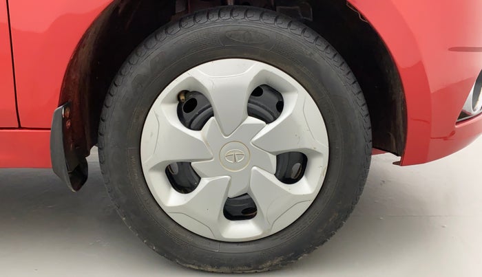 2016 Tata Tiago XZ PETROL, Petrol, Manual, 66,138 km, Right Front Wheel
