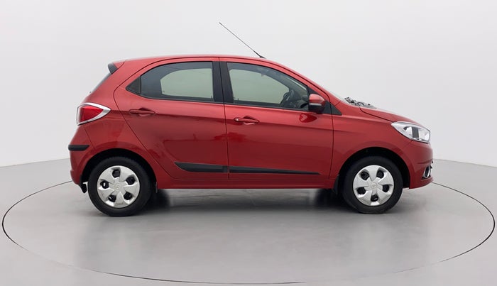 2016 Tata Tiago XZ PETROL, Petrol, Manual, 66,138 km, Right Side View