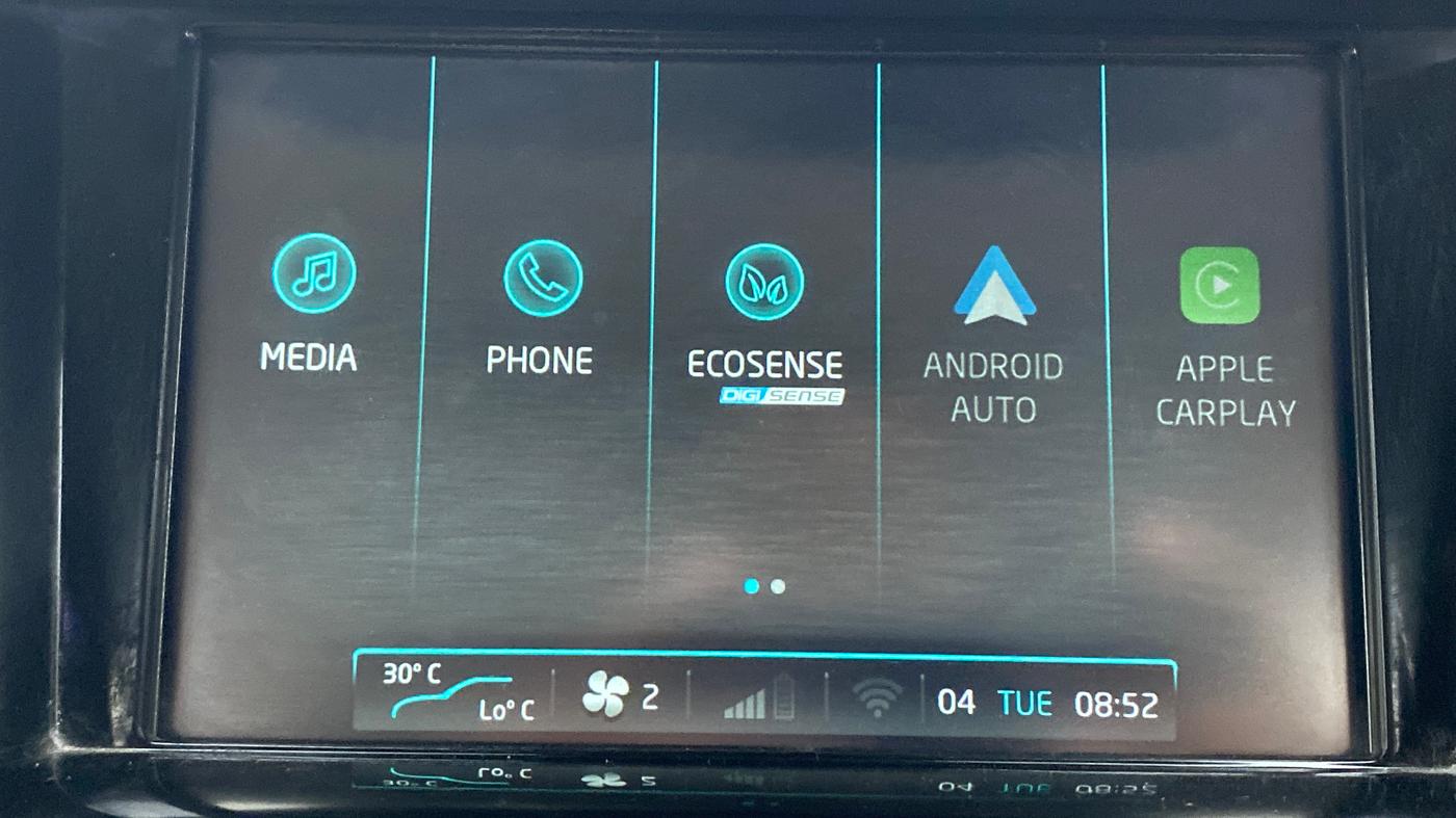 2019 Mahindra XUV500 W11 (O), Diesel, Manual, 39,098 km, Touchscreen Infotainment System