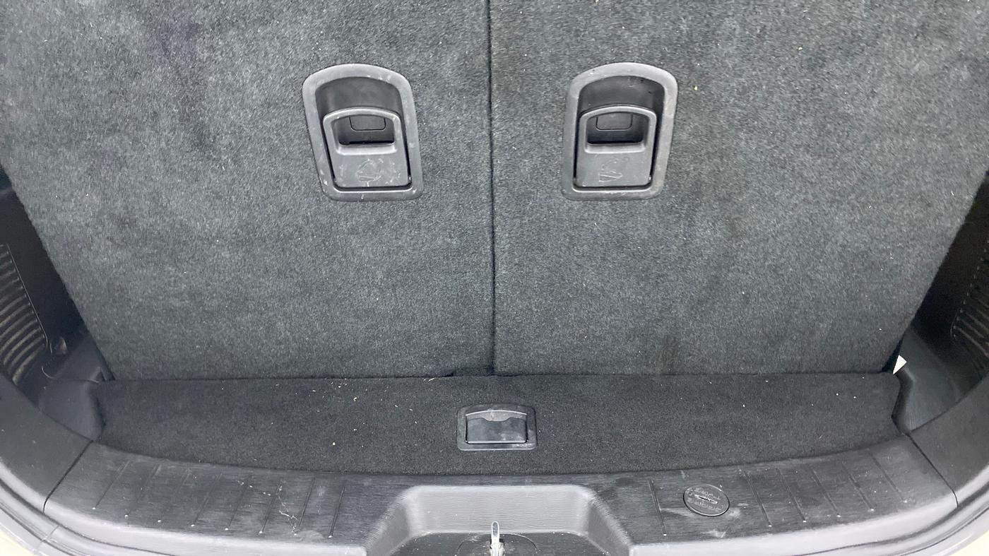 2019 Mahindra XUV500 W11 (O), Diesel, Manual, 39,098 km, Boot Inside