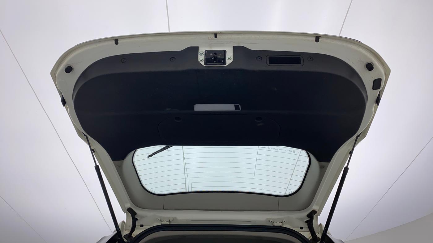 2019 Mahindra XUV500 W11 (O), Diesel, Manual, 39,098 km, Boot Door Open
