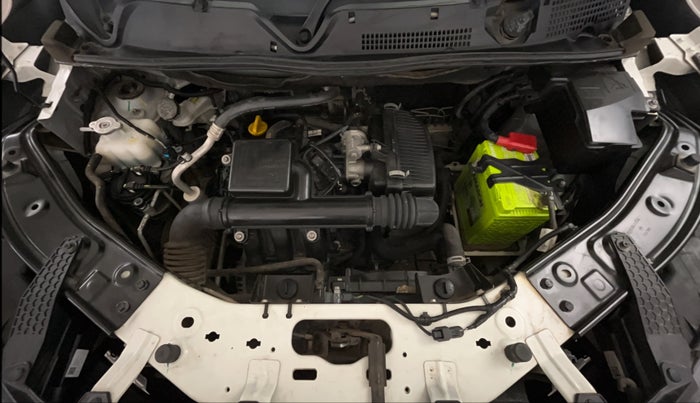 2021 Nissan MAGNITE XV PREMIUM, Petrol, Manual, 38,355 km, Engine View