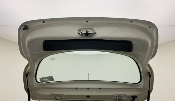 2016 Hyundai Eon SPORTZ, Petrol, Manual, 91,584 km, Boot Door Open