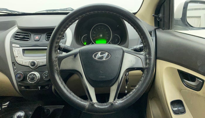2016 Hyundai Eon SPORTZ, Petrol, Manual, 91,584 km, Steering Wheel Close Up