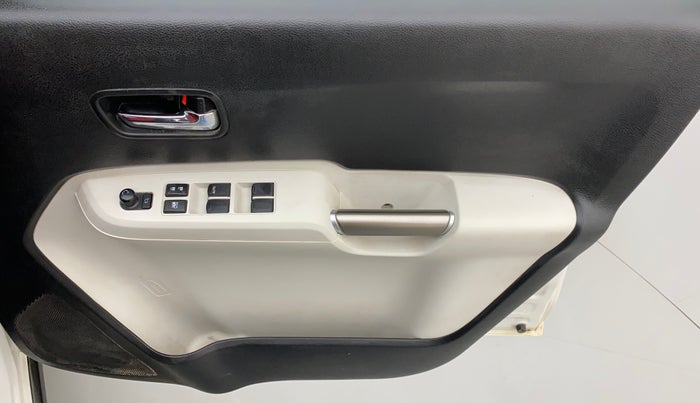 2017 Maruti IGNIS ZETA 1.2, Petrol, Manual, 70,228 km, Driver Side Door Panels Control