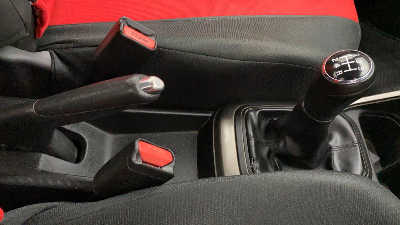 2017 Maruti IGNIS ZETA 1.2, Petrol, Manual, 70,228 km, Gear Lever