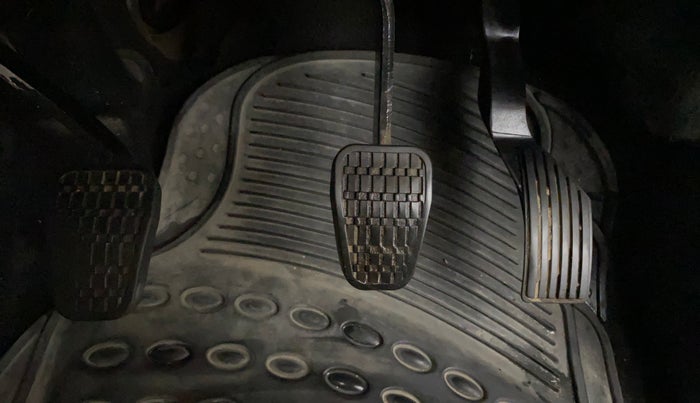 2023 Tata NEXON XZ PLUS PETROL SUNROOF, CNG, Manual, 75,459 km, Pedals