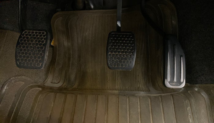2012 Maruti Alto K10 VXI P, Petrol, Manual, 50,448 km, Pedals