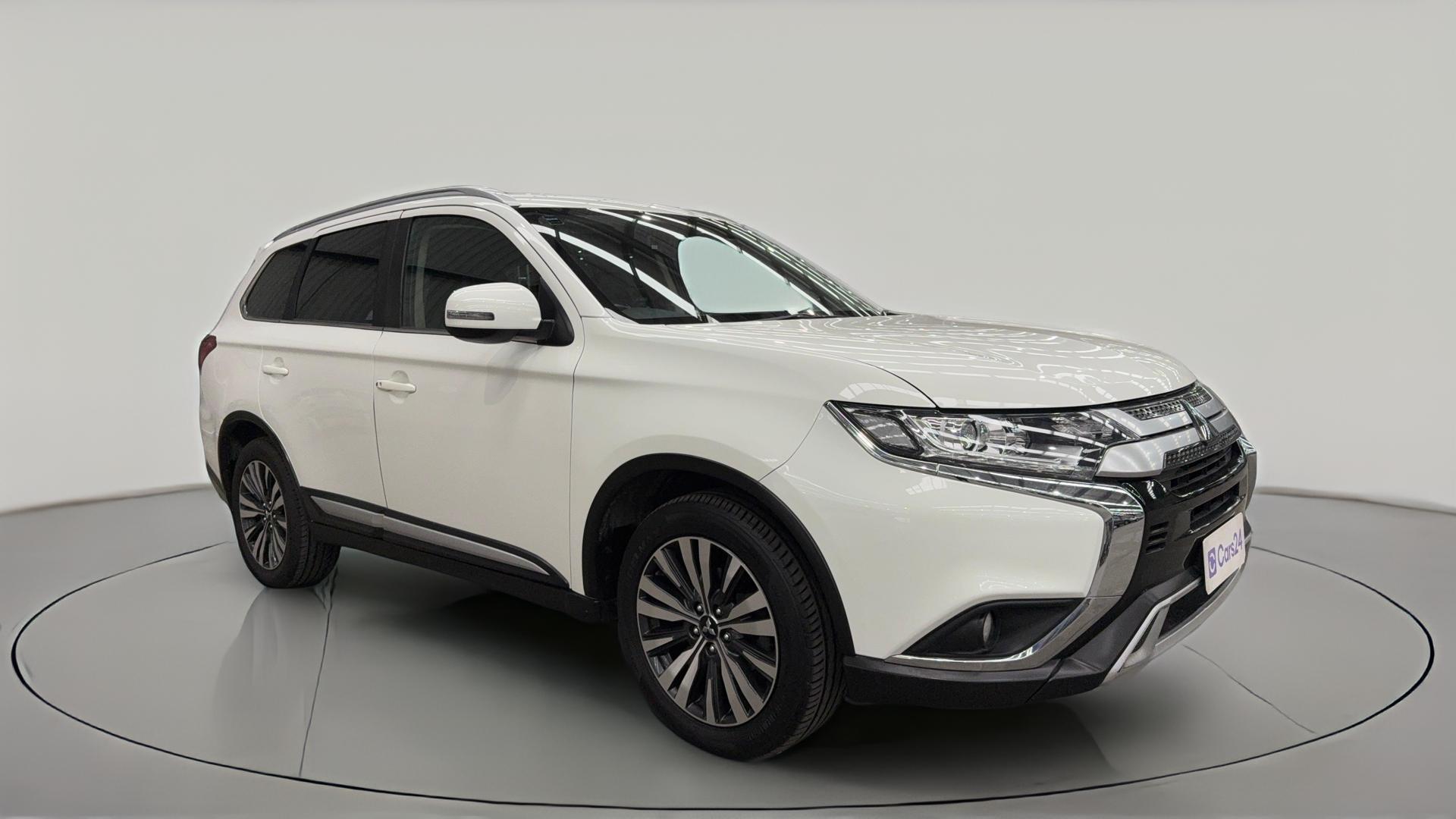 Mitsubishi Outlander image