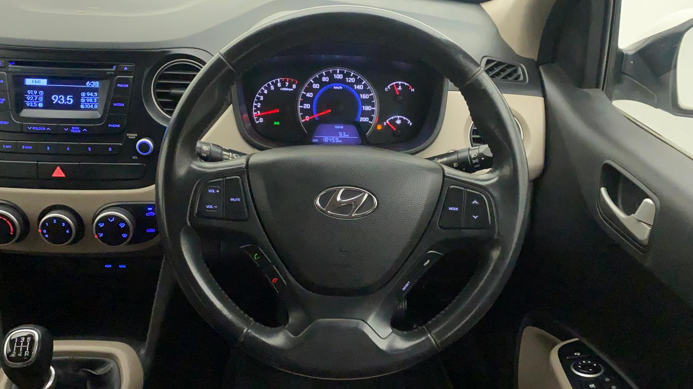 2015 Hyundai Grand i10 ASTA 1.2 KAPPA VTVT, Petrol, Manual, 18,516 km, Steering Wheel Close Up