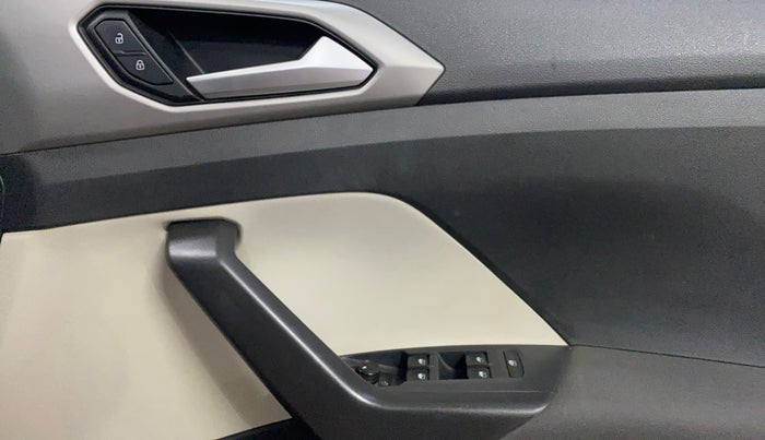 2024 Volkswagen TAIGUN HIGHLINE 1.0 TSI MT, Petrol, Manual, 30,678 km, Driver Side Door Panels Control