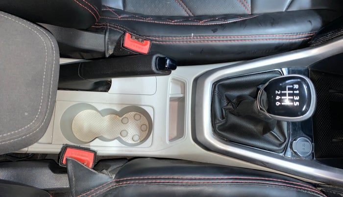 2024 Volkswagen TAIGUN HIGHLINE 1.0 TSI MT, Petrol, Manual, 30,678 km, Gear Lever