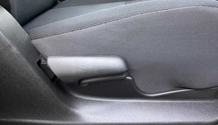 2021 Maruti Vitara Brezza VXI, Petrol, Manual, 6,903 km, Driver Side Adjustment Panel