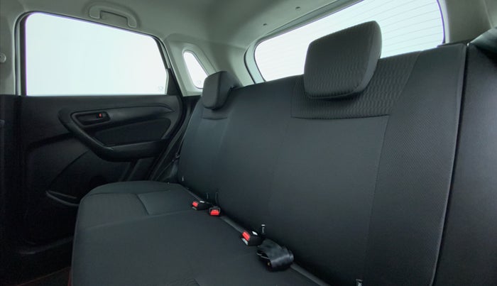 2021 Maruti Vitara Brezza VXI, Petrol, Manual, 6,903 km, Right Side Rear Door Cabin