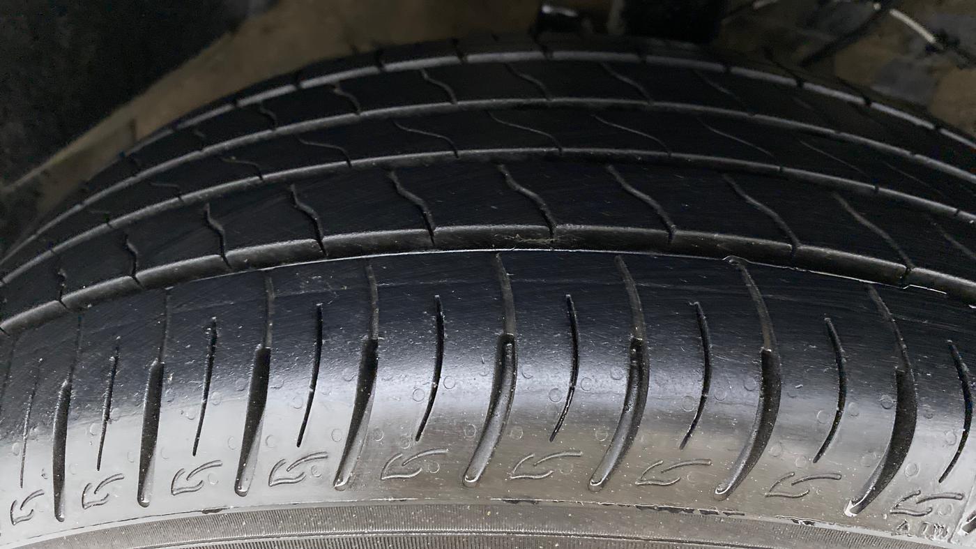 2021 Maruti Vitara Brezza VXI, Petrol, Manual, 6,903 km, Right Front Tyre Tread