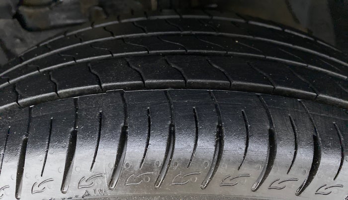 2021 Maruti Vitara Brezza VXI, Petrol, Manual, 6,903 km, Left Front Tyre Tread