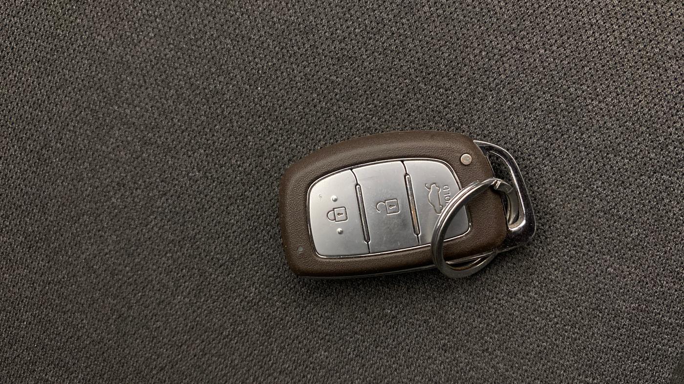 2025 Hyundai EXTER SX(O) CONNECT 1.2 AMT, Petrol, Automatic, 9,071 km, Key Close Up