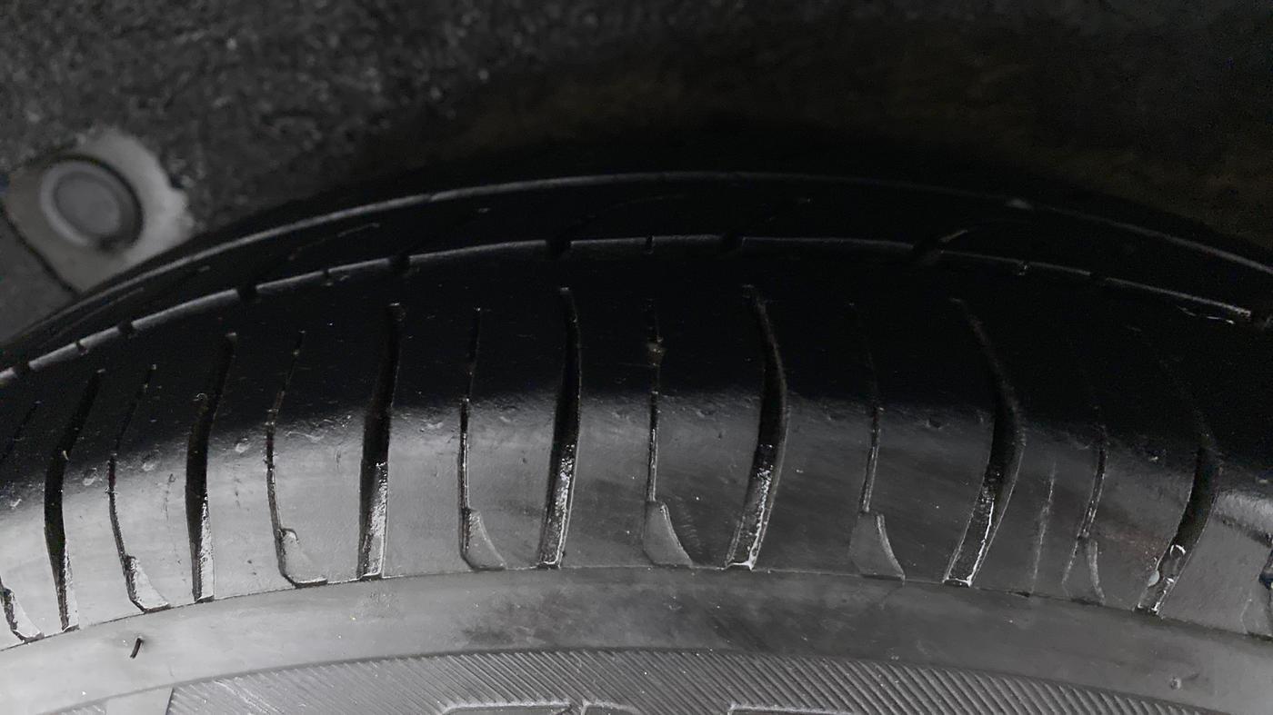 2011 Hyundai i10 ERA 1.1 IRDE, Petrol, Manual, 66,381 km, Right Rear Tyre Tread