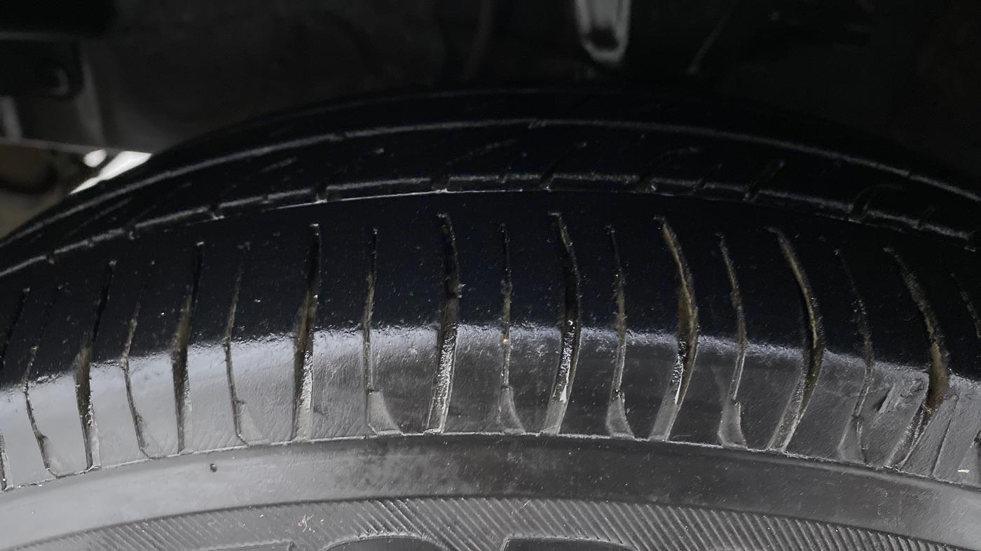 2011 Hyundai i10 ERA 1.1 IRDE, Petrol, Manual, 66,381 km, Left Front Tyre Tread