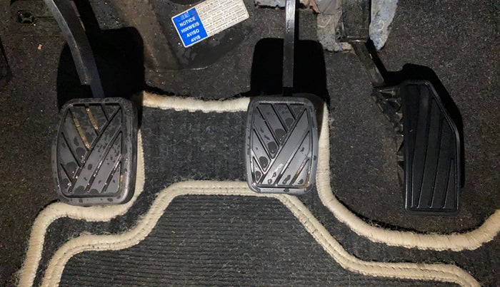 2018 Maruti Swift VXI, Petrol, Manual, 16,150 km, Pedals