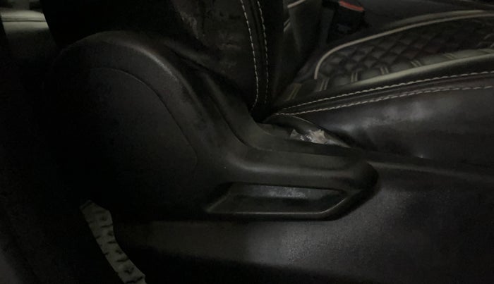 2023 Tata NEXON SMART+ 1.2 PETROL, Petrol, Manual, 25,194 km, Driver Side Adjustment Panel