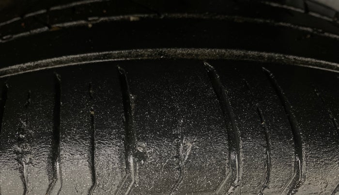 2022 Hyundai NEW I20 SPORTZ 1.2 MT, Petrol, Manual, 35,834 km, Left Rear Tyre Tread