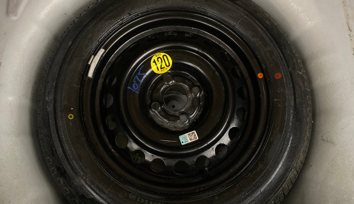 2022 Hyundai NEW I20 SPORTZ 1.2 MT, Petrol, Manual, 35,834 km, Spare Tyre