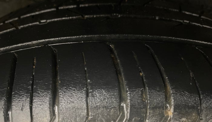 2022 Hyundai NEW I20 SPORTZ 1.2 MT, Petrol, Manual, 35,834 km, Right Rear Tyre Tread