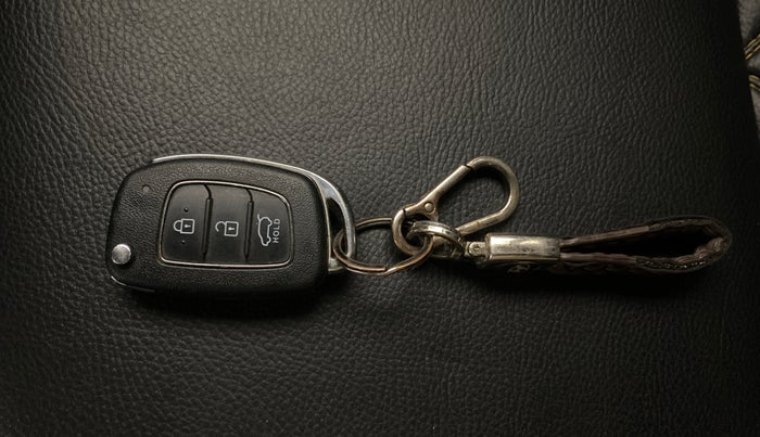 2022 Hyundai NEW I20 SPORTZ 1.2 MT, Petrol, Manual, 35,834 km, Key Close Up