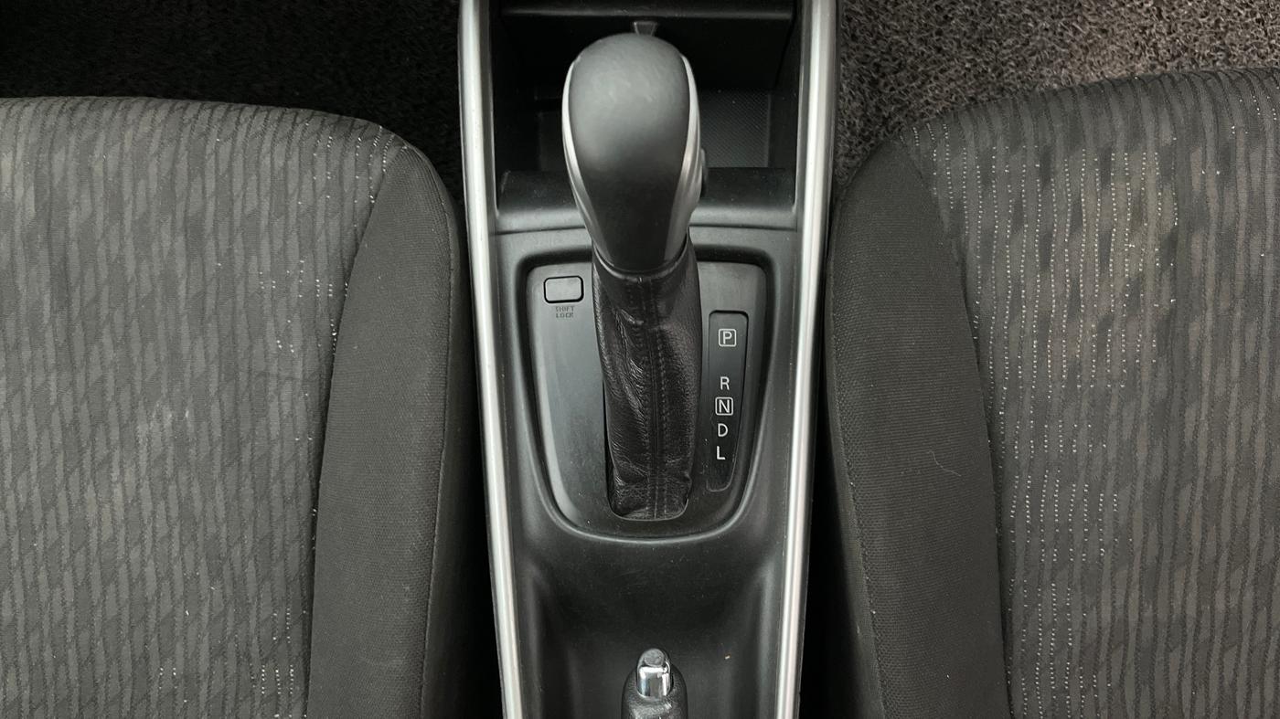 2015 Maruti Baleno DELTA CVT PETROL 1.2, Petrol, Automatic, 92,838 km, Gear Lever
