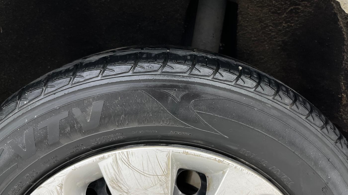 2015 Maruti Baleno DELTA CVT PETROL 1.2, Petrol, Automatic, 92,838 km, Left Rear Tyre Tread