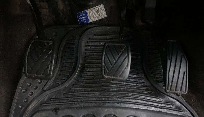 2019 Maruti Swift VDI, Diesel, Manual, 59,724 km, Pedals