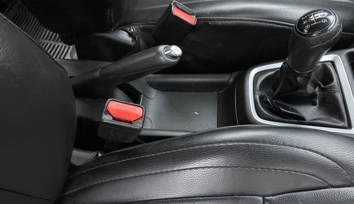 2019 Maruti Swift VDI, Diesel, Manual, 59,724 km, Gear Lever