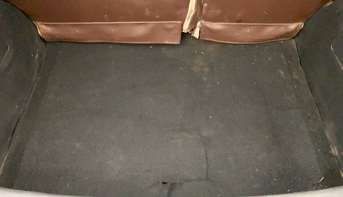 2021 Nissan MAGNITE XV MT, Petrol, Manual, 38,103 km, Boot Inside