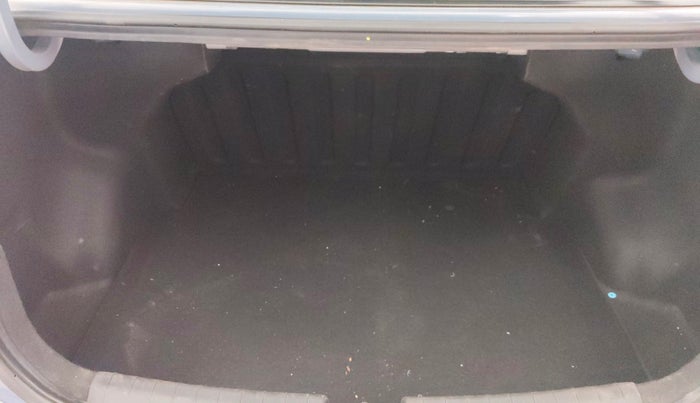 2014 Hyundai Xcent S (O) 1.2, Petrol, Manual, 64,985 km, Boot Inside