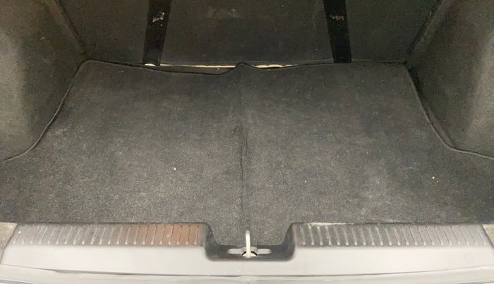 2017 Maruti Dzire VDI, Diesel, Manual, 82,074 km, Boot Inside