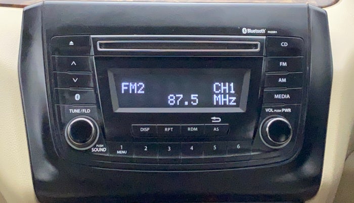 2017 Maruti Dzire VDI, Diesel, Manual, 82,074 km, Infotainment System
