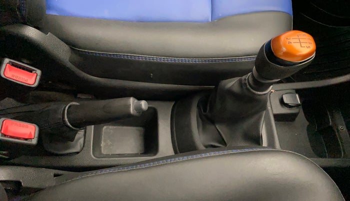 2019 Renault Kwid CLIMBER 1.0, Petrol, Manual, 46,862 km, Gear Lever