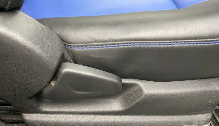 2019 Renault Kwid CLIMBER 1.0, Petrol, Manual, 46,862 km, Driver Side Adjustment Panel